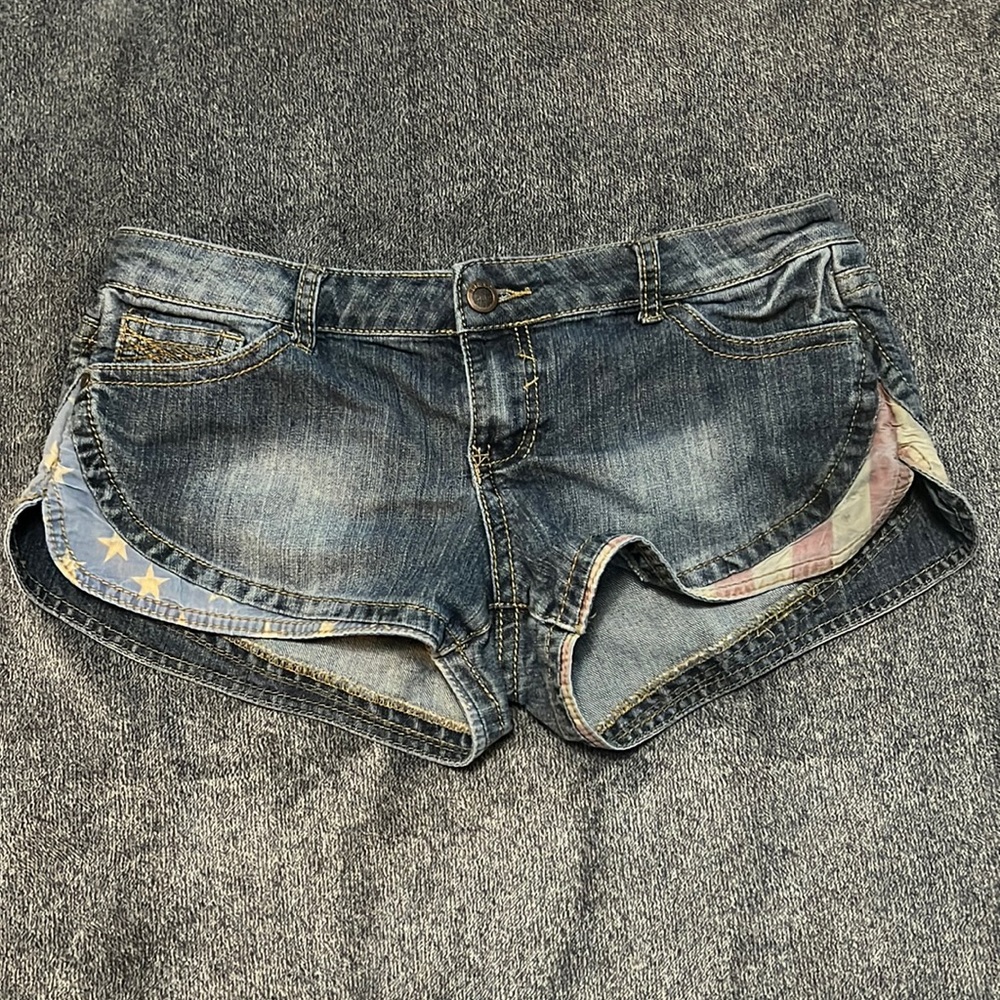 Hot Kiss Cici short size 13 Americana shorts